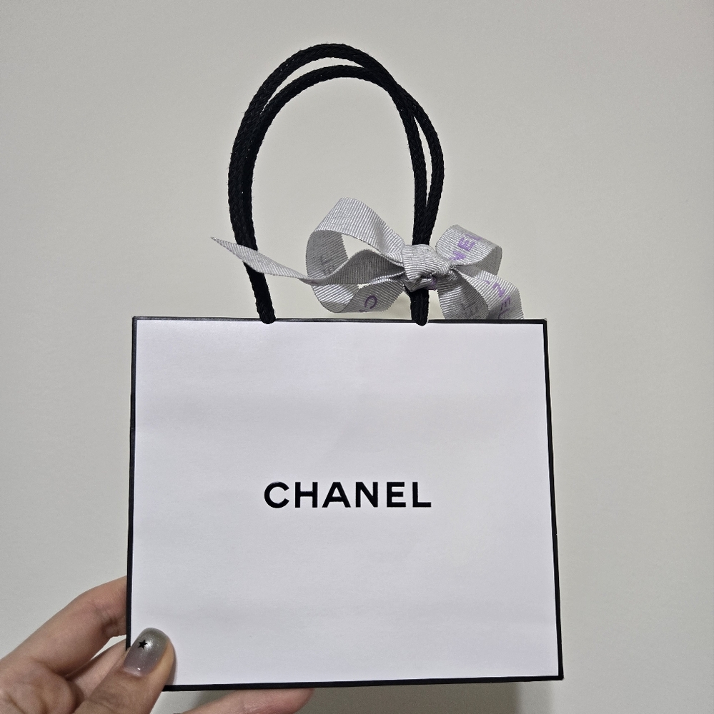 CHANEL Beauty Shopping Bag